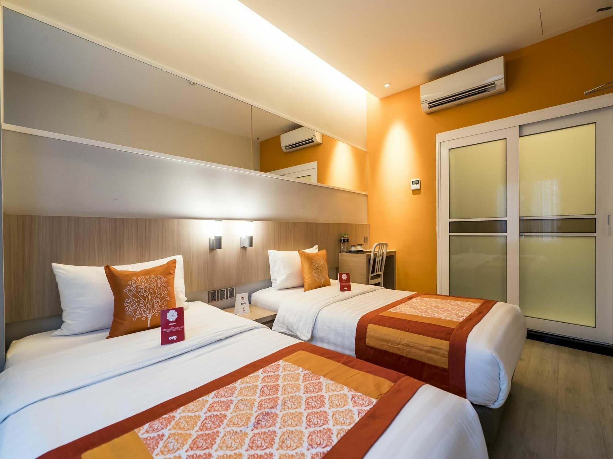 קואלה לומפור Oyo 279 Orange Premier Hotel מראה חיצוני תמונה
